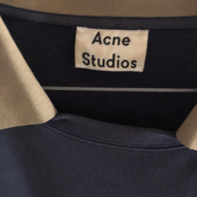 ACNE(アクネ)のACNE STUDIOS アクネストゥディオズ 襟付きスウェット ネイビー XS メンズのトップス(スウェット)の商品写真