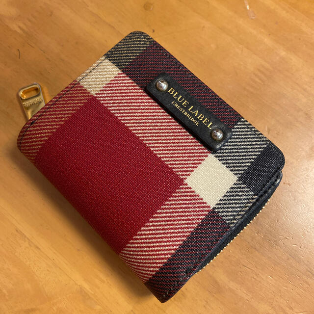 BURBERRY BLUE LABEL(バーバリーブルーレーベル)のブルーレーベルクレストブリッジ　財布 レディースのファッション小物(財布)の商品写真