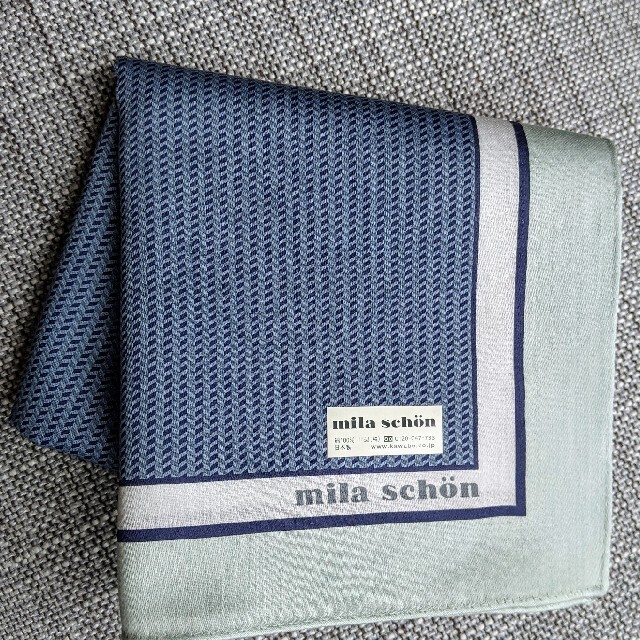 mila schon(ミラショーン)の新品未使用ハンカチ(ミラ・ショーン) メンズのファッション小物(ハンカチ/ポケットチーフ)の商品写真