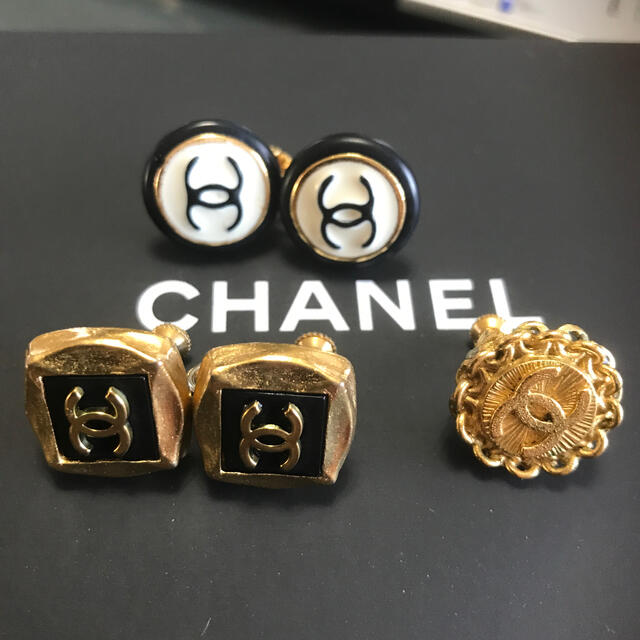 CHANEL(シャネル)のシャネル　イヤリング　訳あり　5点 レディースのアクセサリー(イヤリング)の商品写真