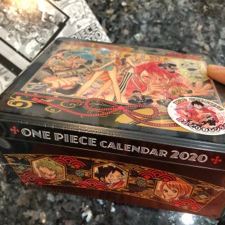 ワンピース 特製缶入り日めくりカレンダーの通販 by green|ラクマ