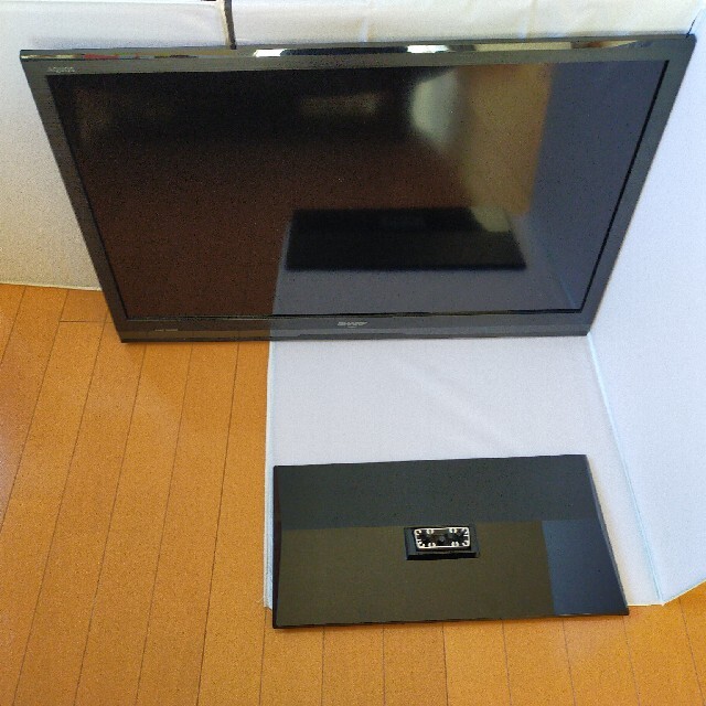 AQUOS(アクオス)のSHARP  AQUOSテレビ スマホ/家電/カメラのテレビ/映像機器(テレビ)の商品写真