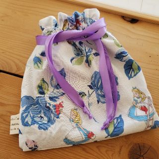 キャスキッドソン(Cath Kidston)のラスト出品【Cath Kidston×アリスローズ】コンパクトきんちゃく(ポーチ)