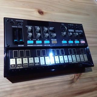 コルグ(KORG)のKORG volca fm デジタルシンセサイザー(音源モジュール)