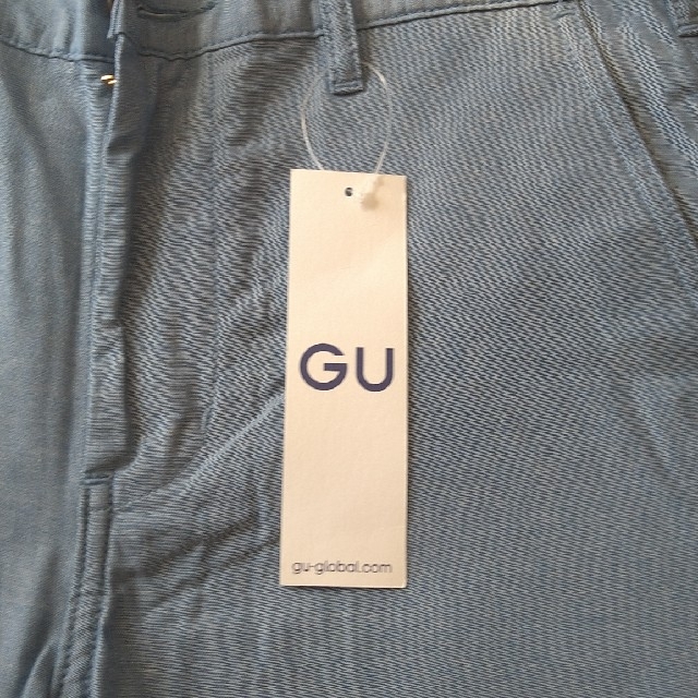 GU(ジーユー)のGU　シャンブレーショーツＡ　BLUE　綿100％　★新品：未開封★ メンズのパンツ(ショートパンツ)の商品写真