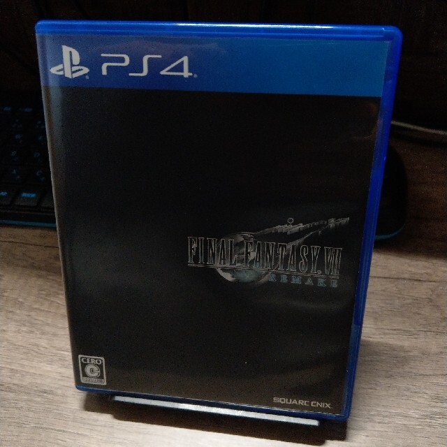 PlayStation4(プレイステーション4)のFINAL  FANTASY REMAKE FF7 PS4 VII エンタメ/ホビーのゲームソフト/ゲーム機本体(家庭用ゲームソフト)の商品写真