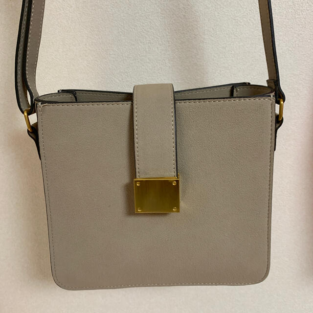 Mila Owen(ミラオーウェン)のミラオーエン　ショルダーバッグ レディースのバッグ(ショルダーバッグ)の商品写真