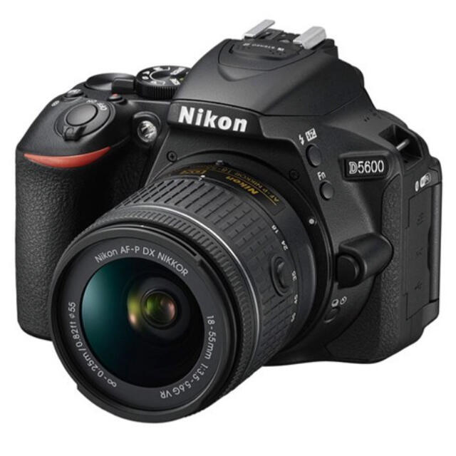 Nikon D5600 ダブルズームキット 新品 1年間メーカー保証ありNikon