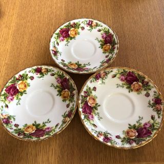 ロイヤルアルバート(ROYAL ALBERT)のロイヤルアルバート３点　オールドカントリーローズ(食器)