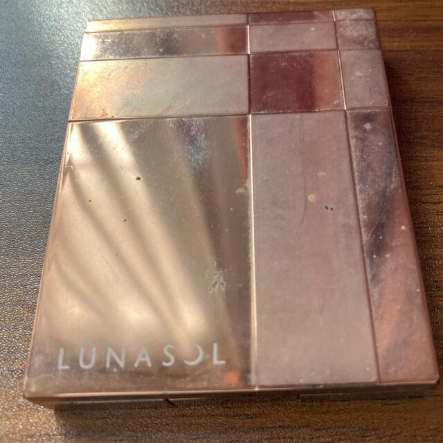 LUNASOL(ルナソル)のルナソル　　アイシャドウ コスメ/美容のベースメイク/化粧品(アイシャドウ)の商品写真