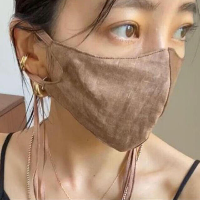 TODAYFUL(トゥデイフル)の【TODAYFUL】dyed linen mask モカ（新品未使用） レディースのアクセサリー(その他)の商品写真