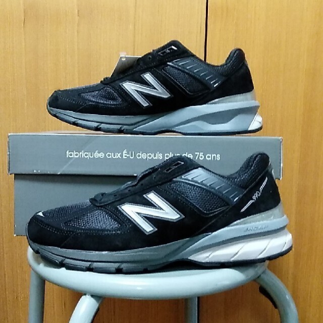 New Balance(ニューバランス)の【新品・正規品】M990 BK5 26.5cm newbalance  メンズの靴/シューズ(スニーカー)の商品写真