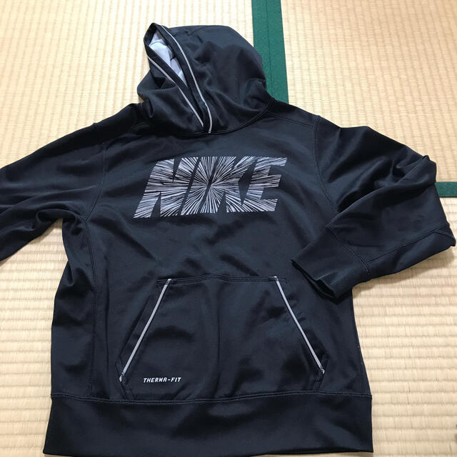 NIKE(ナイキ)のナイキトレーナー キッズ/ベビー/マタニティのキッズ服男の子用(90cm~)(Tシャツ/カットソー)の商品写真