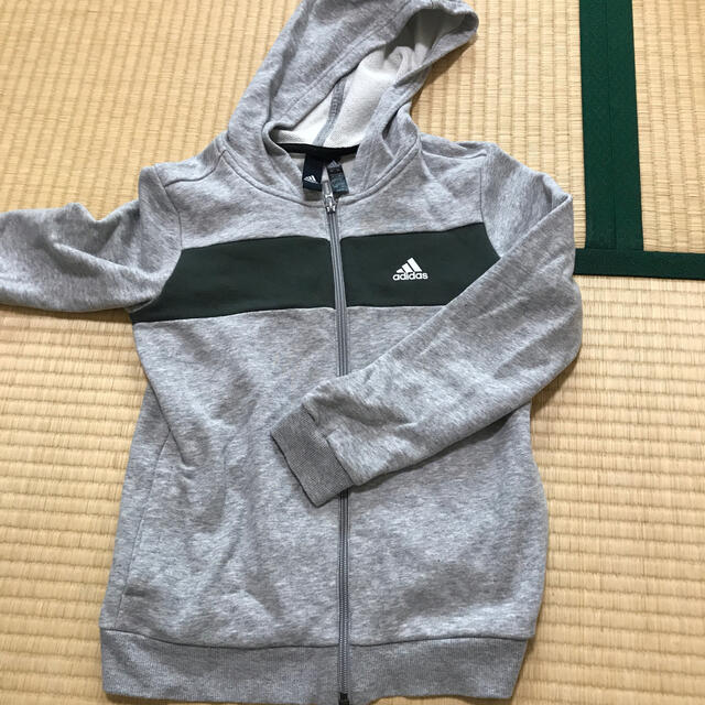 adidas(アディダス)のadidasセットアップ140 キッズ/ベビー/マタニティのキッズ服男の子用(90cm~)(その他)の商品写真