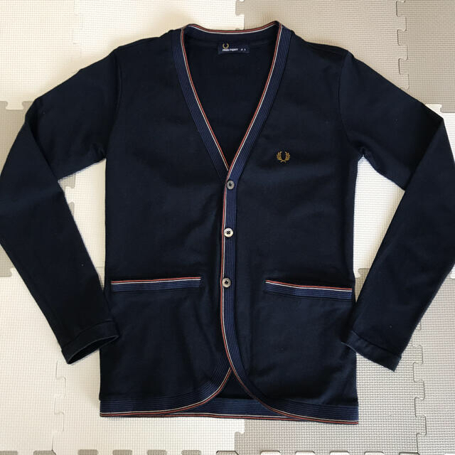 FRED PERRY(フレッドペリー)のフレッドペリー　カーディガン　ネイビー　S メンズのトップス(カーディガン)の商品写真