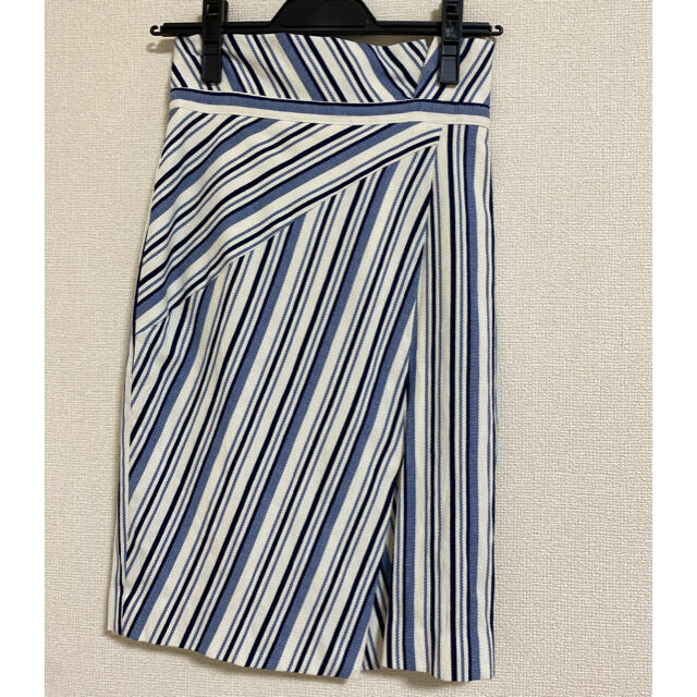JUSGLITTY(ジャスグリッティー)のストライプ　春夏スカート レディースのスカート(ひざ丈スカート)の商品写真