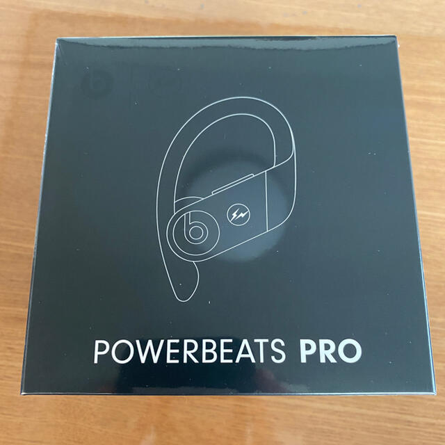 Beats by Dr Dre(ビーツバイドクタードレ)のfragment design × beats Powerbeats pro スマホ/家電/カメラのオーディオ機器(ヘッドフォン/イヤフォン)の商品写真