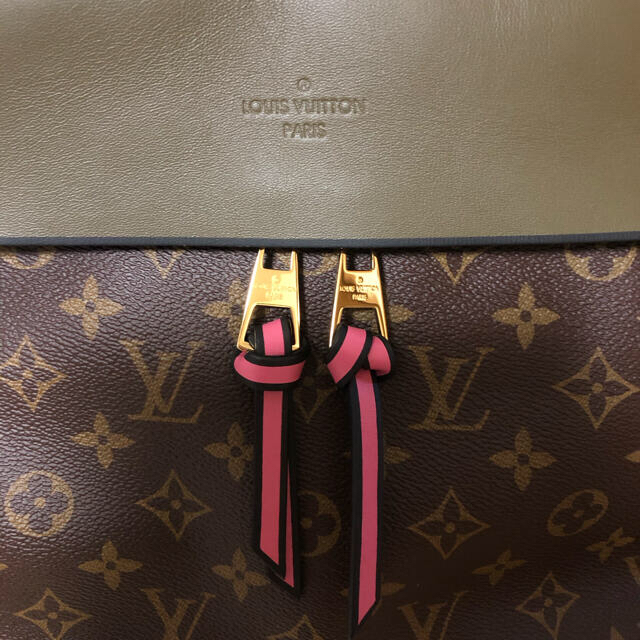 LOUIS VUITTON(ルイヴィトン)のヴィトン  バック　テュイルリーブザス レディースのバッグ(ショルダーバッグ)の商品写真