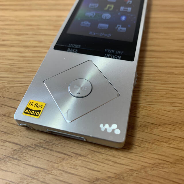 SONY(ソニー)のSONY WALKMAN NW-A25 シルバー スマホ/家電/カメラのオーディオ機器(ポータブルプレーヤー)の商品写真