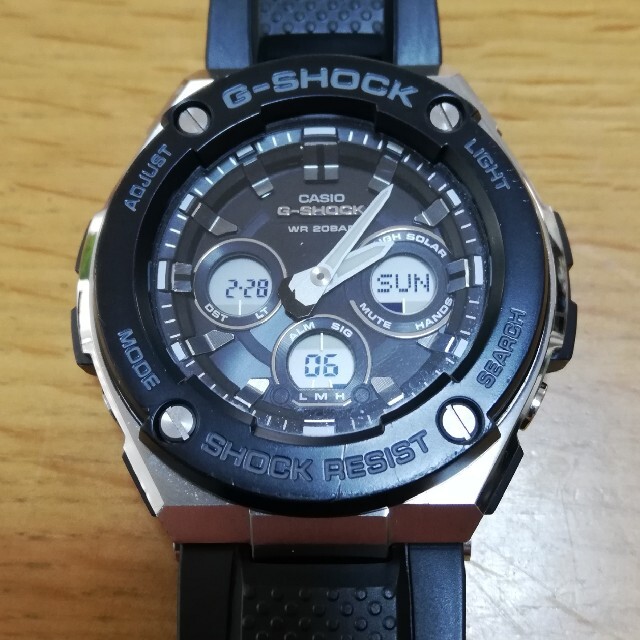 メンズジーショックG-STEEL 電波ソーラー GST-W300-1AJF