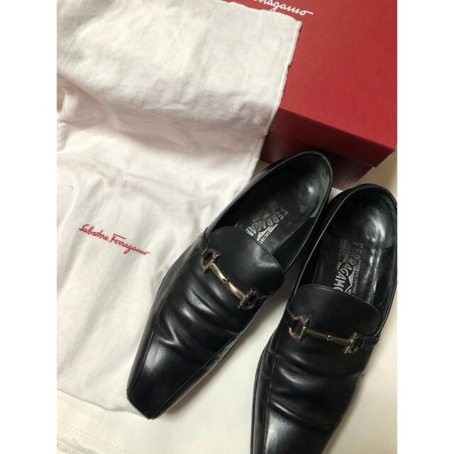 Salvatore Ferragamo(サルヴァトーレフェラガモ)の8.9万円【サルバトーレフェラガモ】最高級シューズ◆USED◆サイズ8◆訳有り◆ メンズの靴/シューズ(ドレス/ビジネス)の商品写真