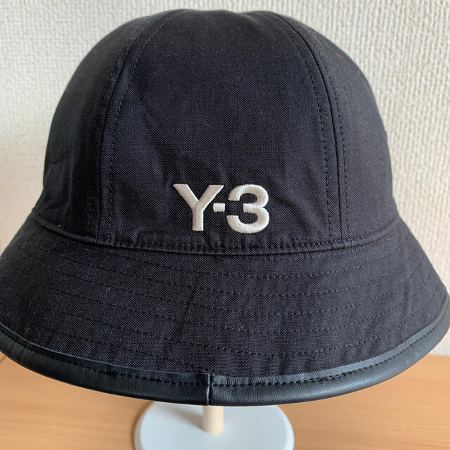 Y-3(ワイスリー)のy-3  バケットハット　ハット　リバーシブル メンズの帽子(ハット)の商品写真