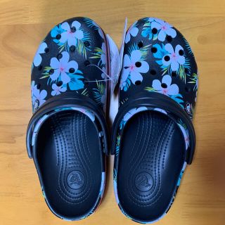 クロックス(crocs)の花柄クロックス(サンダル)