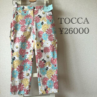 トッカ(TOCCA)のTOCCA 新品26000タグ付き　春夏　花柄　パンツ(カジュアルパンツ)