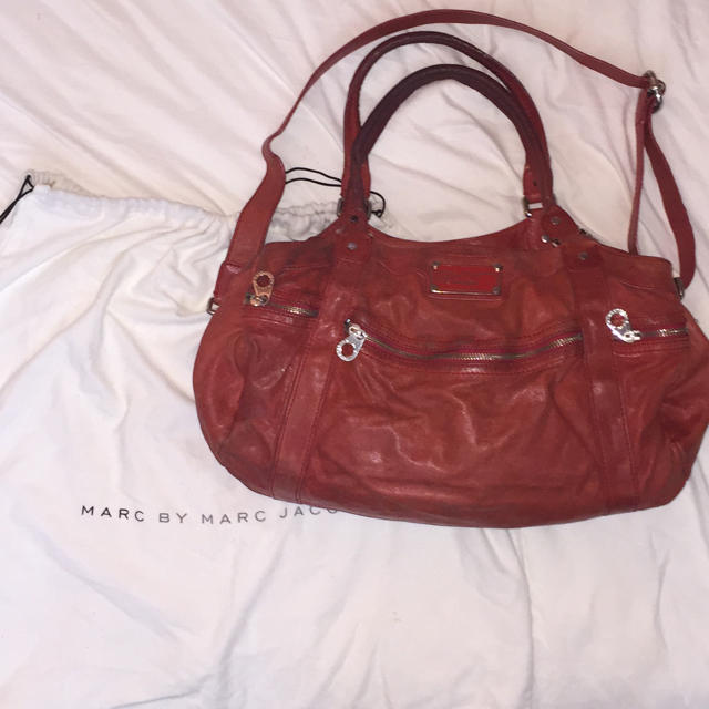 MARC BY MARC JACOBS(マークバイマークジェイコブス)のMARC BY MARC JACOBS☆レザーハンドバッグ&斜めがけ2WAY レディースのバッグ(ハンドバッグ)の商品写真