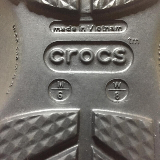 crocs(クロックス)のクロックス    黒  24cm レディースの靴/シューズ(サンダル)の商品写真