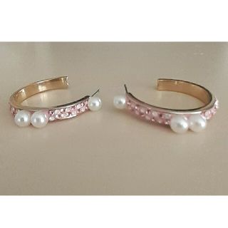 ピンクのフープピアス(ピアス)