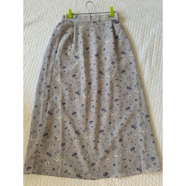 URBAN RESEARCH(アーバンリサーチ)のロングスカート 花柄スカート アーバンリサーチ レディースのスカート(ロングスカート)の商品写真