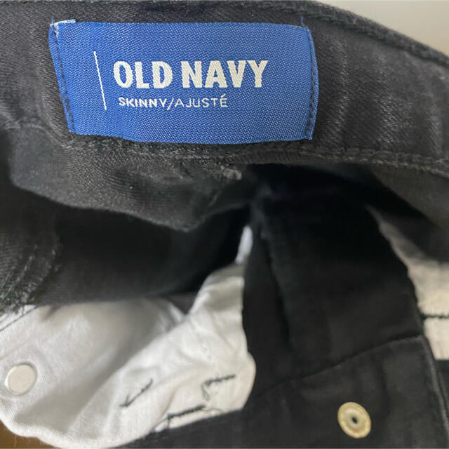 Old Navy(オールドネイビー)のOLD NAVYオールドネイビー スキニーパンツ110 キッズ/ベビー/マタニティのキッズ服男の子用(90cm~)(パンツ/スパッツ)の商品写真