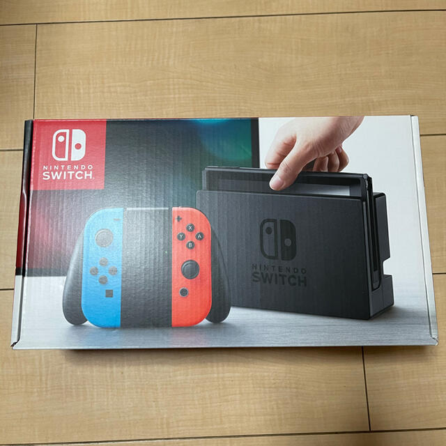 【値下げ！送料無理】ニンテンドースイッチ箱付き美品　スプラトゥーンケース付き