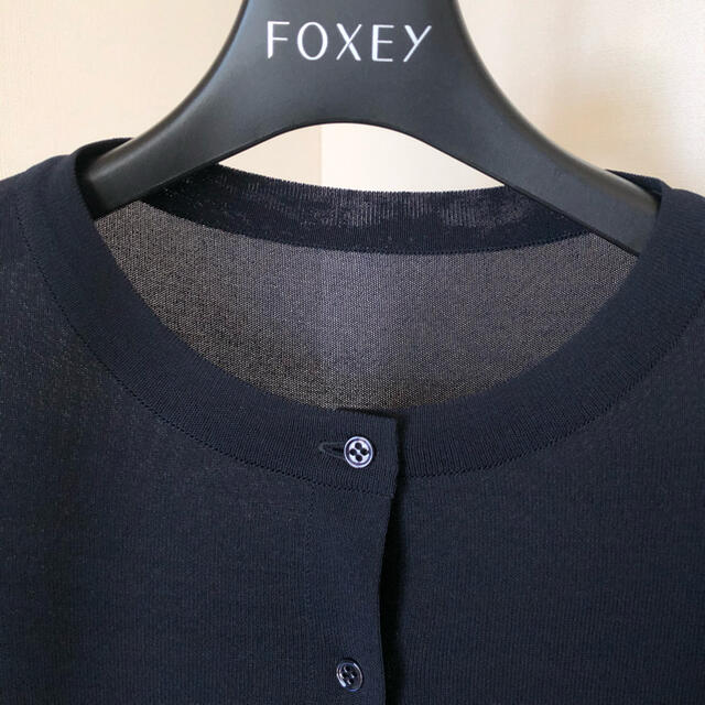 FOXEY(フォクシー)のフォクシー 新品カーディガン 38 レディースのトップス(カーディガン)の商品写真