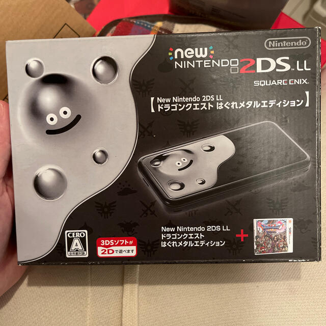 ニンテンドー2DS(ニンテンドー2DS)のNewニンテンドー2DS LL ドラゴンクエスト はぐれメタルエディション/3D エンタメ/ホビーのゲームソフト/ゲーム機本体(携帯用ゲーム機本体)の商品写真