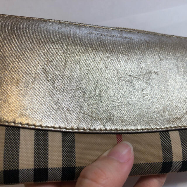 BURBERRY(バーバリー)のBurberry 長財布　ゴールド レディースのファッション小物(財布)の商品写真