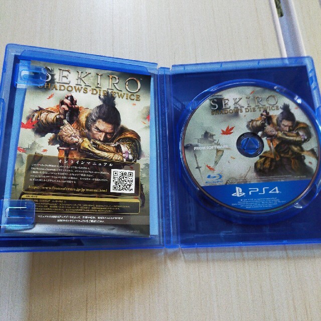 PlayStation4(プレイステーション4)のSEKIRO： SHADOWS DIE TWICE PS4 エンタメ/ホビーのゲームソフト/ゲーム機本体(家庭用ゲームソフト)の商品写真