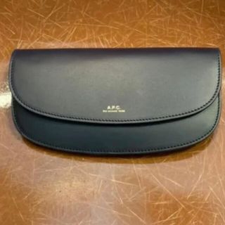 A.P.C(財布)のフリマアイテム一覧 A.P.C(財布)のフリマアイテム一覧