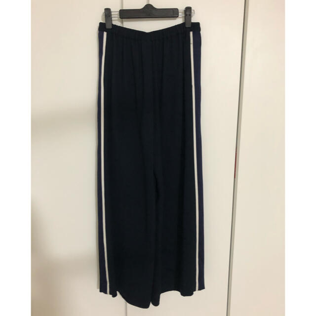 L'Appartement DEUXIEME CLASSE(アパルトモンドゥーズィエムクラス)の訳あり　アパルトモンCol Pierrot LINE WIDE PANTS レディースのパンツ(カジュアルパンツ)の商品写真