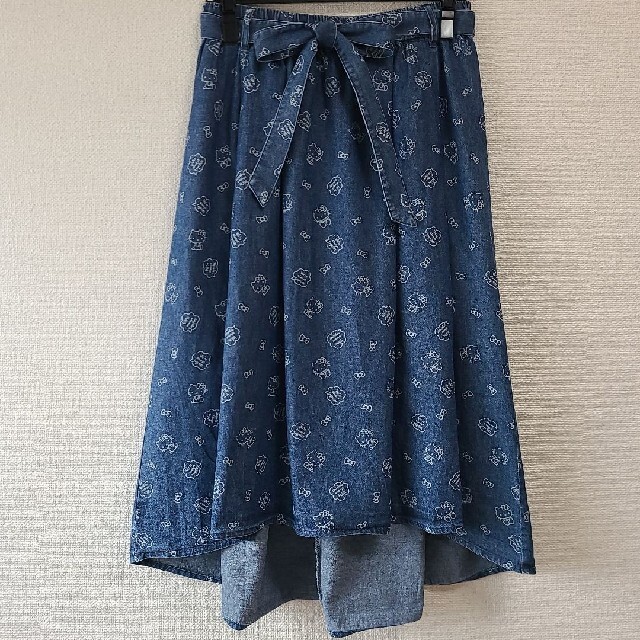 ☆　Hello Kitty　ヘム ロングスカート レディースのスカート(ロングスカート)の商品写真