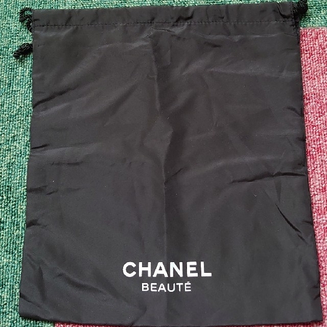 CHANEL(シャネル)の★CHANEL BEAUTE★ノベルティポーチ6点set/サイズ色々★ エンタメ/ホビーのコレクション(ノベルティグッズ)の商品写真