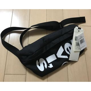 リーバイス(Levi's)の新品　リーバイス　ウエストバッグ　ボディバッグ　ブラック　黒(ボディバッグ/ウエストポーチ)