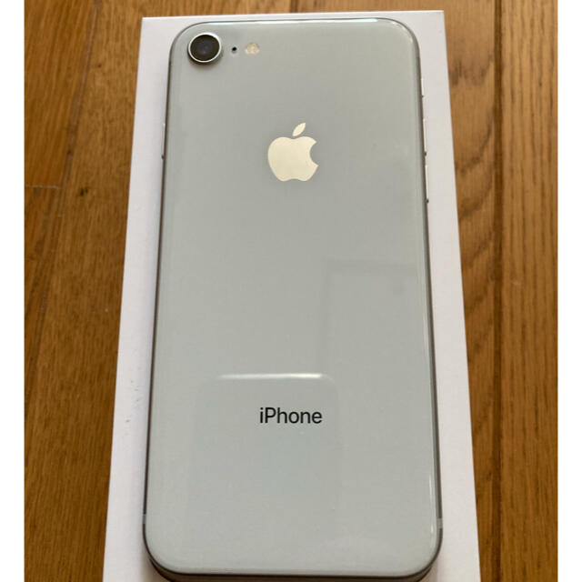 iPhone８　６４GB  ホワイト