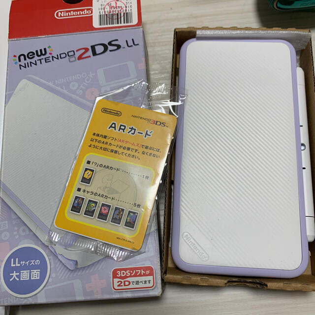 ニンテンドー2DS(ニンテンドー2DS)の「Nintendo ゲーム機本体 NEW ニンテンドー 2DS LL  エンタメ/ホビーのゲームソフト/ゲーム機本体(携帯用ゲーム機本体)の商品写真