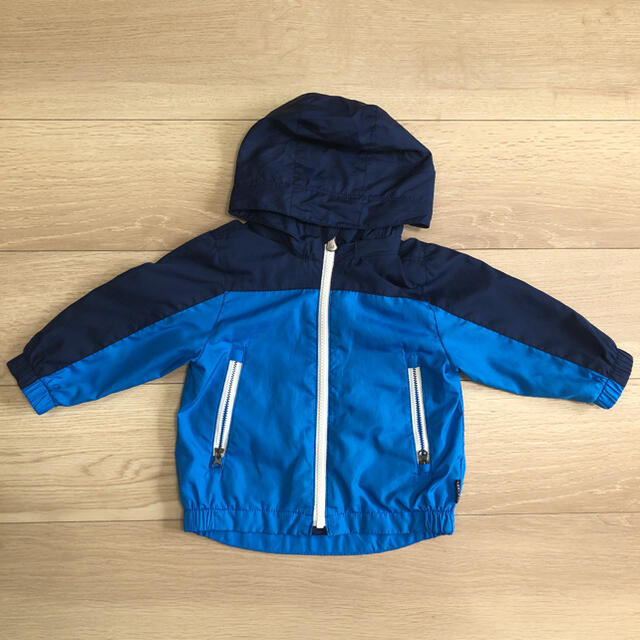 babyGAP(ベビーギャップ)のGAP ウインドブレーカー　アウター　春 キッズ/ベビー/マタニティのベビー服(~85cm)(ジャケット/コート)の商品写真