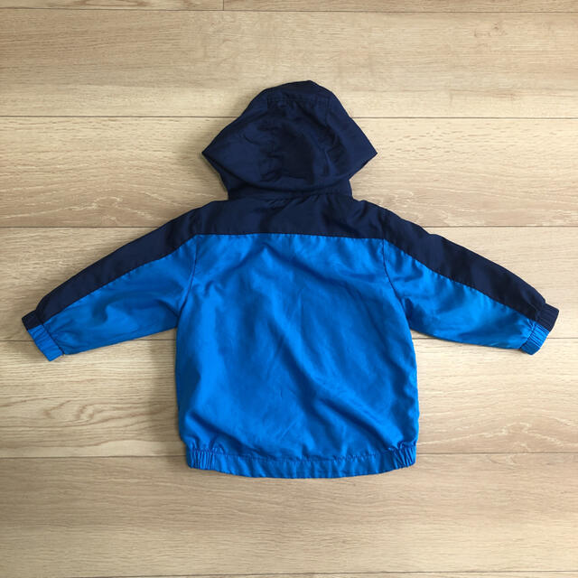 babyGAP(ベビーギャップ)のGAP ウインドブレーカー　アウター　春 キッズ/ベビー/マタニティのベビー服(~85cm)(ジャケット/コート)の商品写真