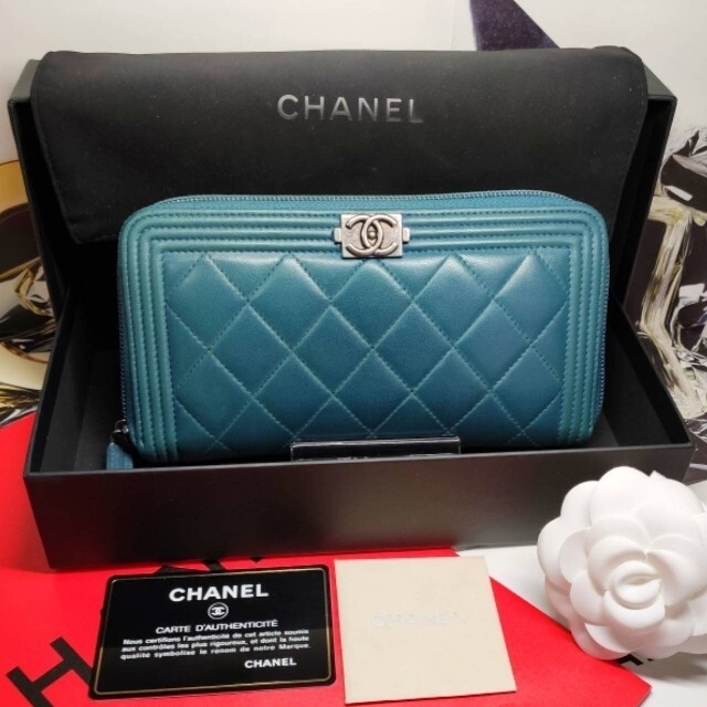 CHANEL(シャネル)の専用　【極美品】 ボーイシャネル マトラッセ ラウンド ファスナー 長財布 レディースのファッション小物(財布)の商品写真