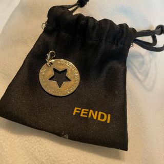 フェンディ(FENDI)のFENDI 星 ネックレスチャーム(ネックレス)