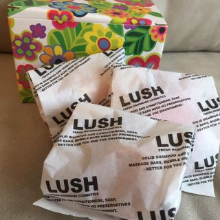 ラッシュ(LUSH)のLUSH石鹸セット✴︎新品未使用(ボディソープ/石鹸)